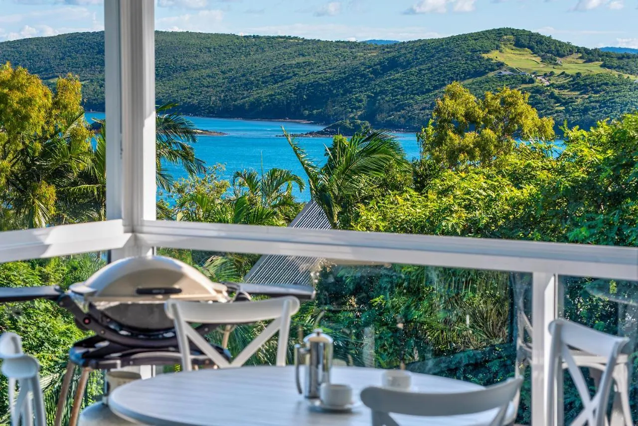 Oasis Apartments Hamilton Island