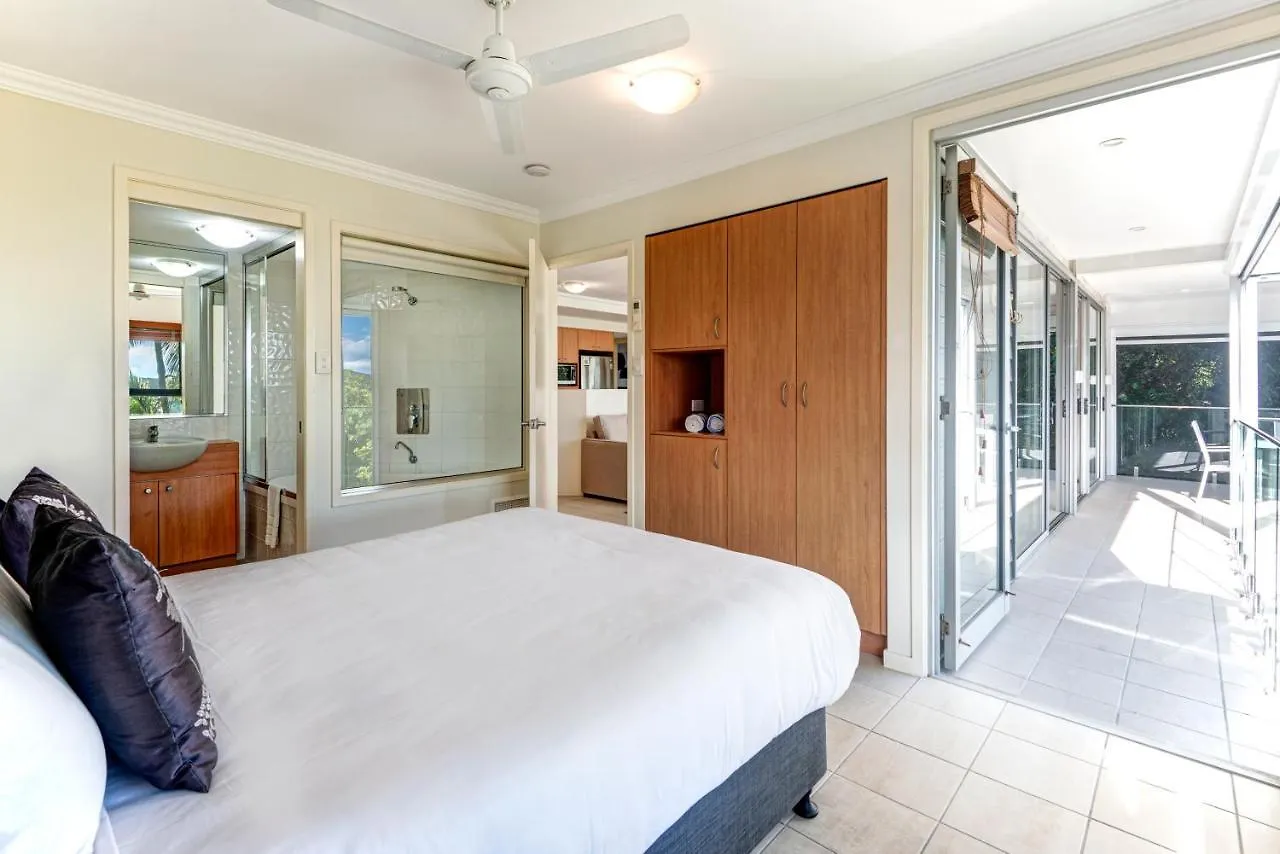 Oasis Apartments Hamilton Island