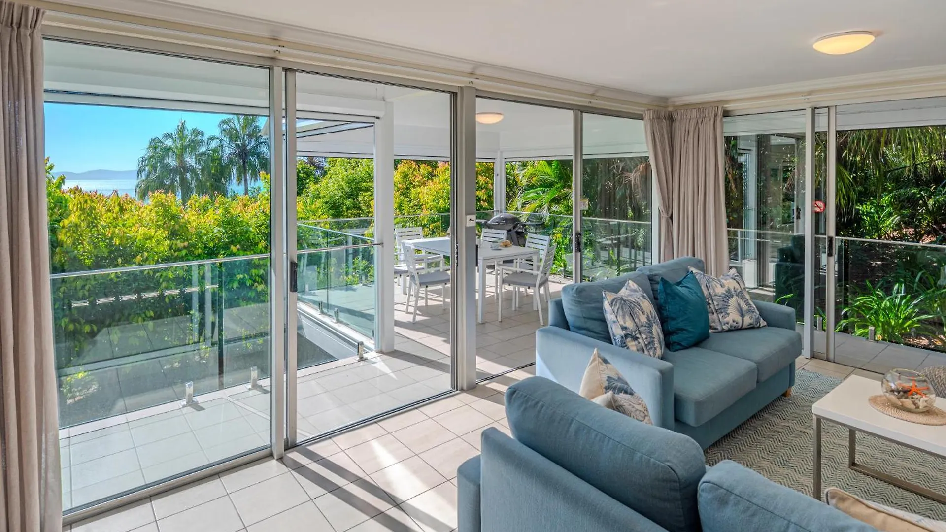 Oasis Apartments Hamilton Island 0*,