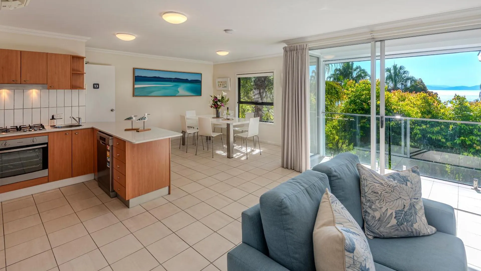Oasis Apartments Hamilton Island 0*,  Australia