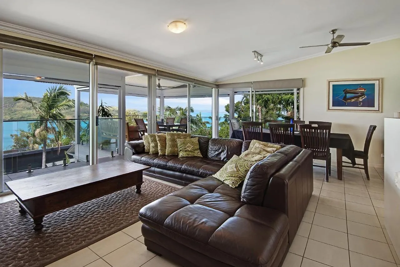 Oasis Apartments Hamilton Island 0*,